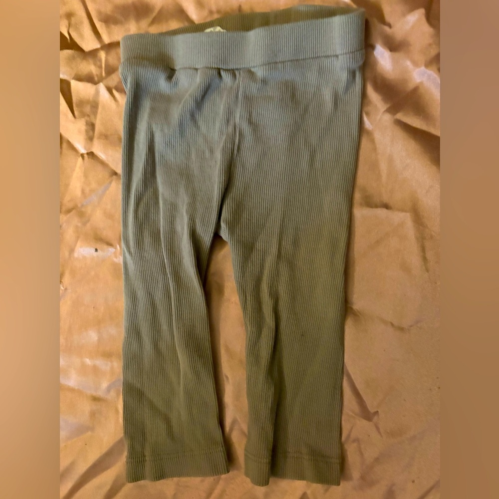 Kate Quinn Ribbed Leggings 🌵12-18 Months